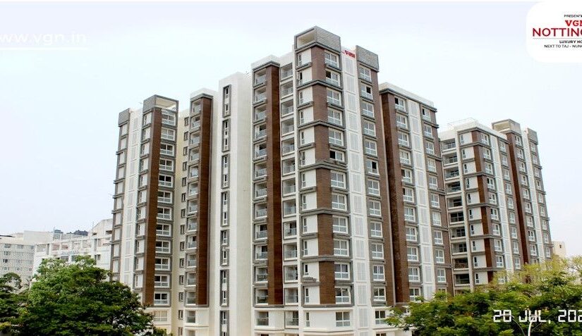 Glass shower cubicle installed in modern Chennai bathroom